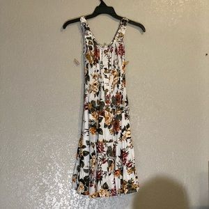 Mid length floral sun dress w/ buttons